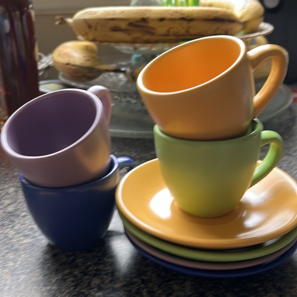 Colorful espresso cup n saucers - Picture 5 of 12